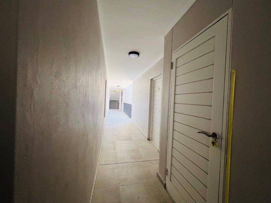 1 Bedroom Property for Sale in Table View Western Cape